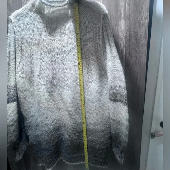 Anthropologie Perri Ombre Mock Neck Tunic Sweater, Gray, Size Small EUC Wool - Picture 6 of 11